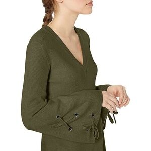 💕BB DAKOTA💕 Ultra Soft Knit Bell Sleeve Sweater